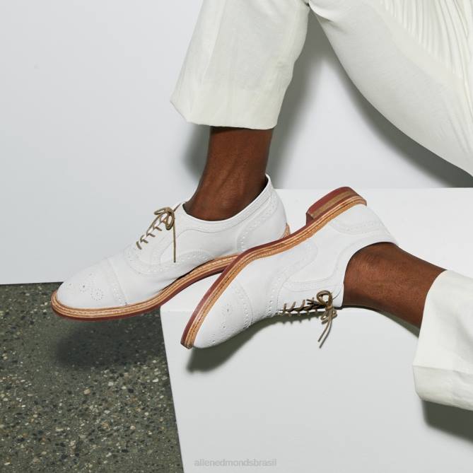 Allen Edmonds homens Strandmok Oxford cap toe com sola de borracha dainite 68T8D9 camurça branca